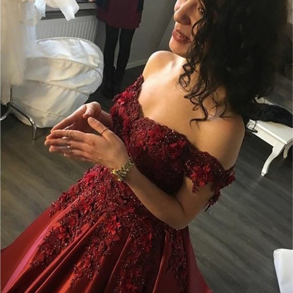 Silver formal dress - Picture 5 of 5